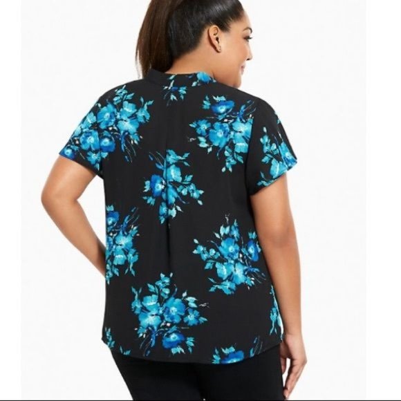 Torrid Black and Blue Sheer Floral Tie Neck Georgette Top - Picture 9 of 9